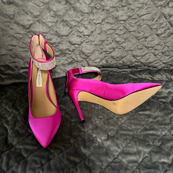 Never worn - Picture 3 of 6